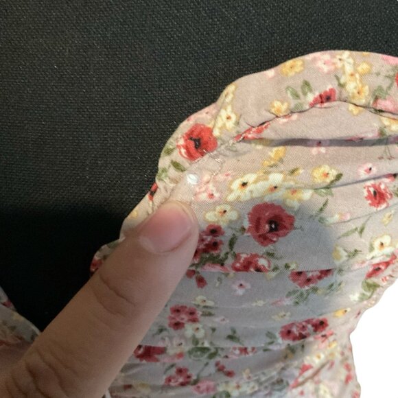 ASTR Shirred Flutter Floral Feminine Summer Party Ruched Mini Dress Size Small - Picture 7 of 11